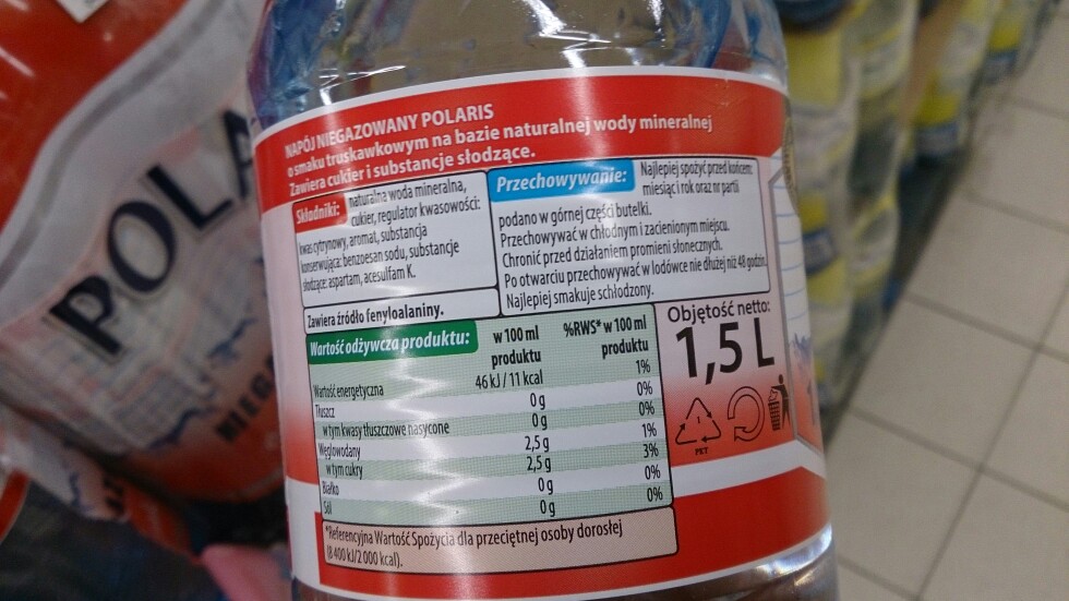 Woda Polaris niegazowana o smaku truskawkowym biedronka