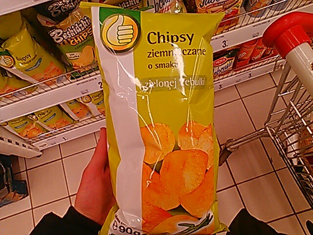 Chipsy ziemniaczane o smaku zielonej cebulki 
