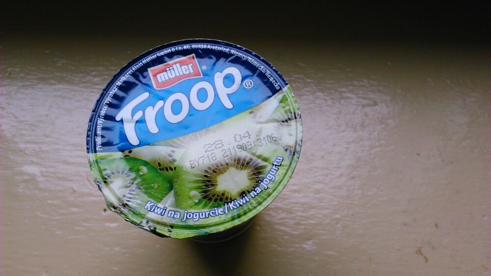 Froop jogurt o smaku kiwi muller 