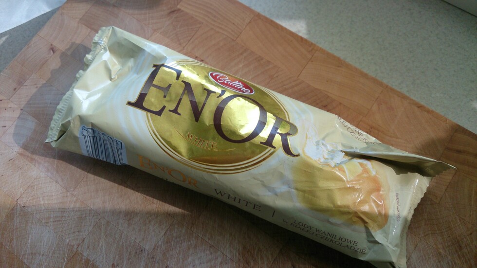 Lody Enor Ballino - waniliowe w białej czekoladzie lidl