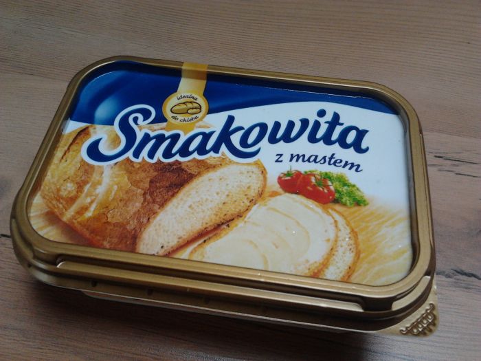 Margaryna Smakowita z masłem 