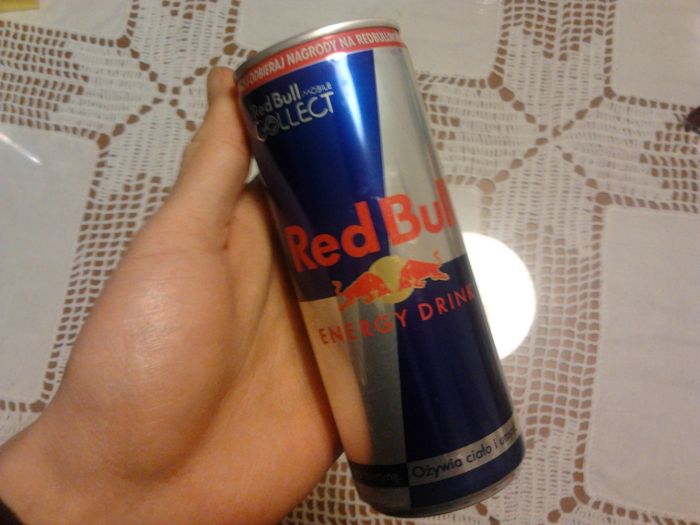 Napój energetyczny Red Bull 