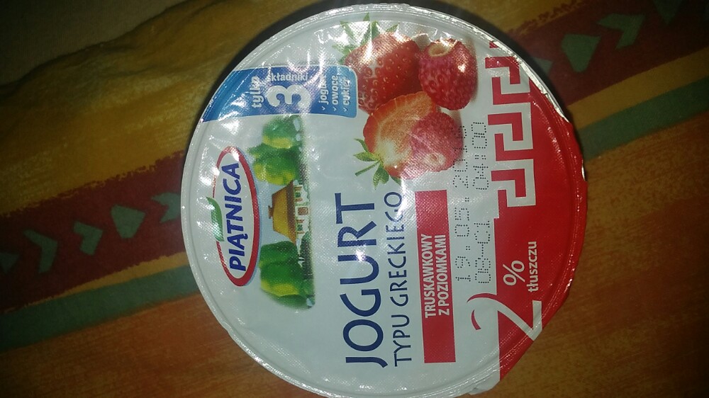 Piątnica - jogurt typu greckiego z truskawkami 0% tłuszczu 