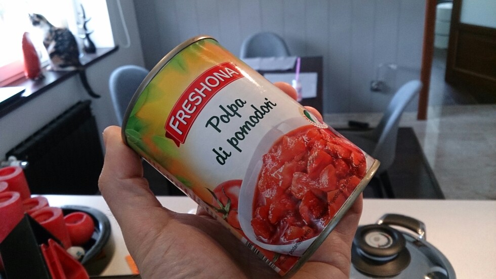Pomidory w kawałkach Freshona lidl