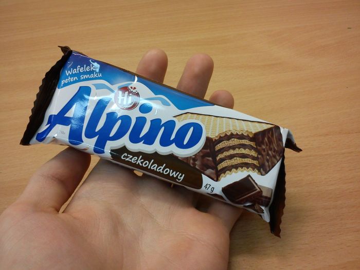 Wafelek z nadzieniem czekoladowym Alpino 