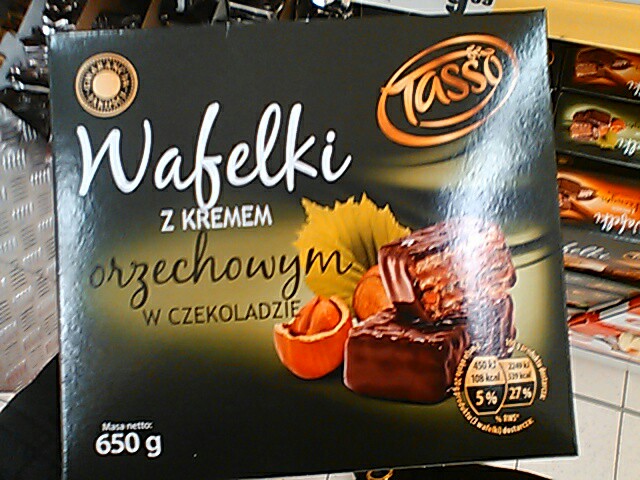Wafelki z kremem orzechowym w czekoladzie, Tasso biedronka